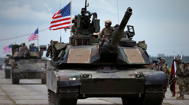 Xe tăng chiến đấu của quân đội Mỹ (Ảnh: Reuters)