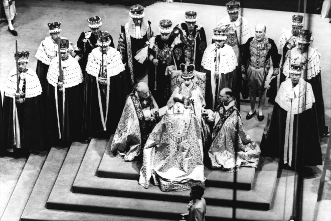 Những khoảnh khắc ấn tượng trong 65 năm trị vì của Nữ hoàng Anh