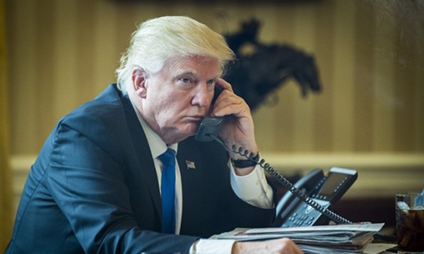 Tổng thống Mỹ Donald Trump điện đàm vớiTổng thống Nga ngày 28/1. Ảnh:Reuters