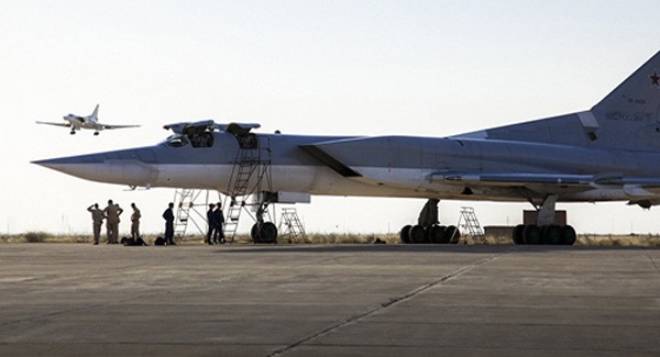 Máy bay Nga Tu-22M3 tại căn cứ ở Iran hồi tháng 8/2016. Ảnh:AP