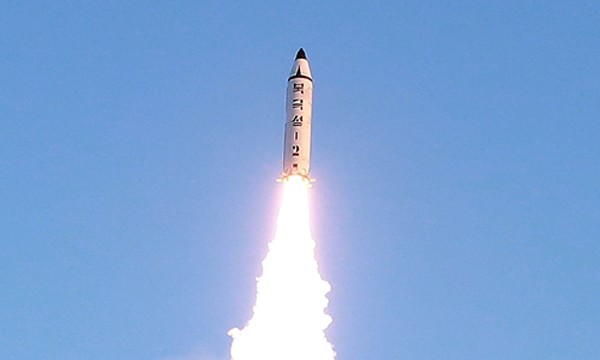 Triều Tiên phóng tên lửa đạn đạo cuối tuần qua. Ảnh:KCNA
