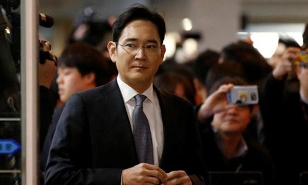 Ông Lee Jae-yong trước phiên điều trần tại Quốc hội tháng 12/2016. Ảnh:Reuters