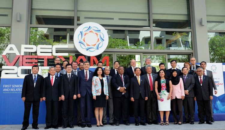 Các quan chức cao cấp của 21 nền kinh tế thành viên APEC tham dự SOM 1 - APEC 2017 vừa chính thức khai mạc tại TP Nha Trang sáng 2/3