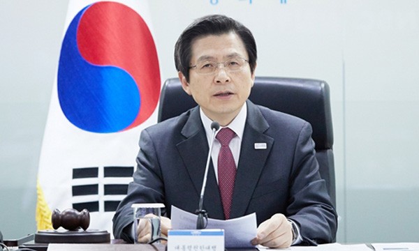 Thủ tướng kiêm quyền Tổng thống Hàn Quốc Hwang Kyo-ahn. Ảnh:Reuters.
