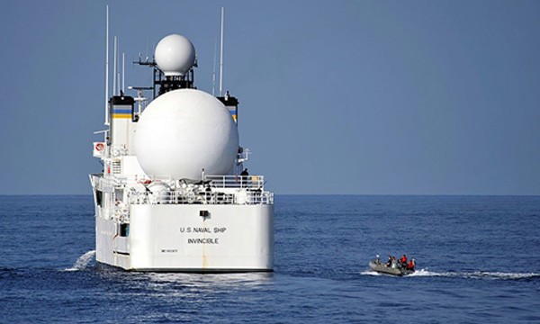 Tàu USNS Invincible. Ảnh:Reuters.