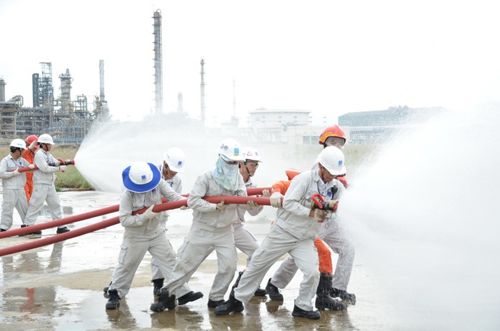 Công ty Lọc hóa dầu Bình Sơn lấy đào tạo phòng cháy chữa cháy là ưu tiên hàng đầu