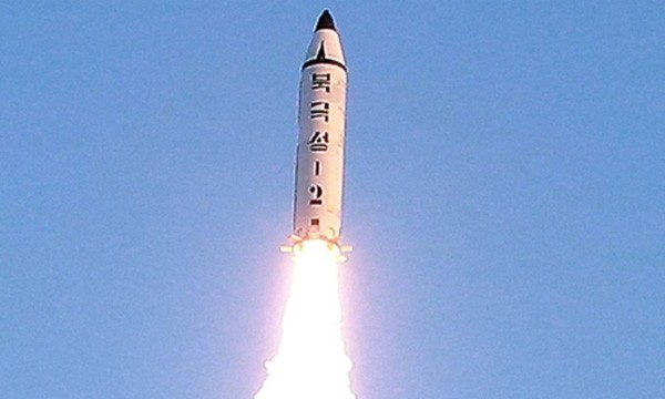 Một vụ phóng tên lửa của Triều Tiên. Ảnh:KCNA