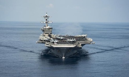 Tàu sân bay USS Carl Vinson của Mỹ. Ảnh:Reuters