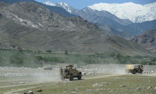 Đoàn xe tuần tra của Mỹ tại tỉnh Nangarhar. Ảnh:AFP.