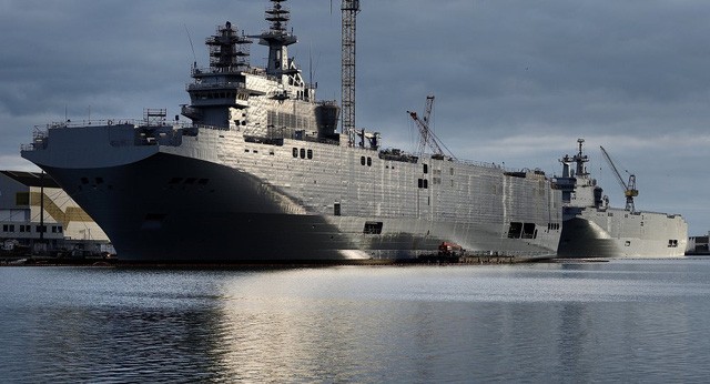Tàu tấn công đổ bộ Mistral của Pháp. (Ảnh: AFP)