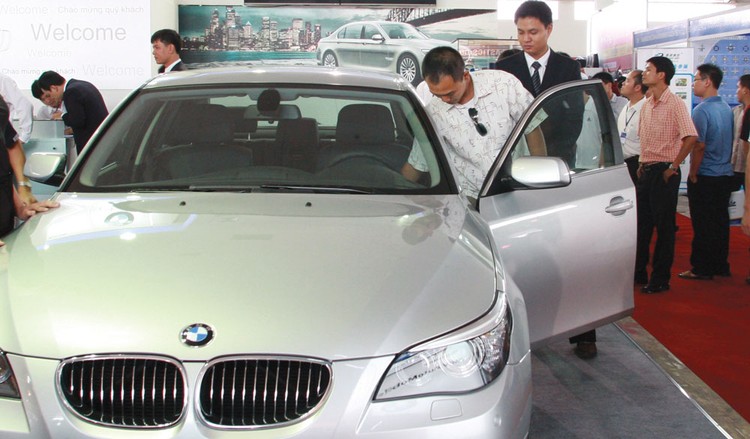 Công ty TNHH Du lịch Thu Hà đã ký hợp đồng tín dụng trả góp mua xe ô tô với ngân hàng và dùng chính chiếc xe làm tài sản thế chấp. Ảnh: Tường Lâm