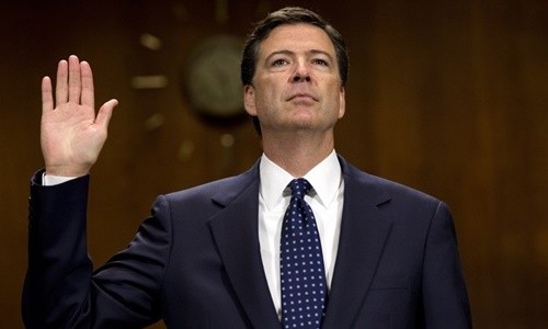 Cựu giám đốc FBI James Comey. Ảnh:Huffington Post
