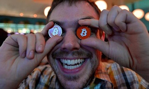 Bitcoin đã tăng giá 130% từ đầu năm. Ảnh:AFP
