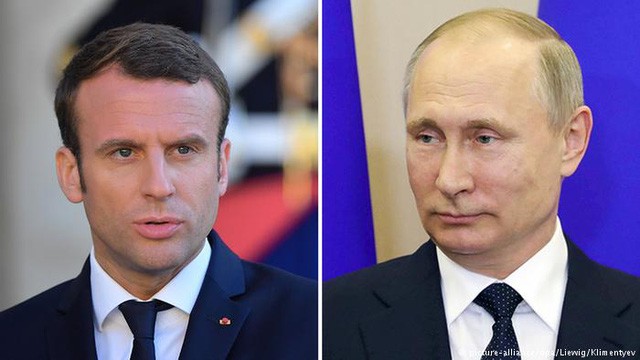 Tổng thống Pháp Emmanuel Macron và người đồng cấp Nga Vladimir Putin (Ảnh: DW)