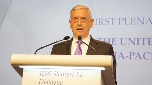 Bộ trưởng Mattis phát biểu trong phiên toàn thể tại Đối thoại Shangri-La. Ảnh:Trọng Giáp