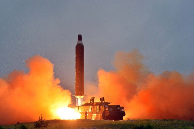 Một vụ phóng tên lửa của Triều Tiên (Ảnh: KCNA)