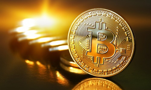 Bitcoin đang có giá cao kỷ lục, hơn 3.012 USD.