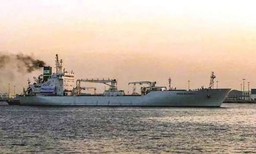 Tàu hàng Thổ Nhĩ Kỳ cập cảng Hamad, Qatar, hồi đầu tháng. Ảnh:Gulf News.