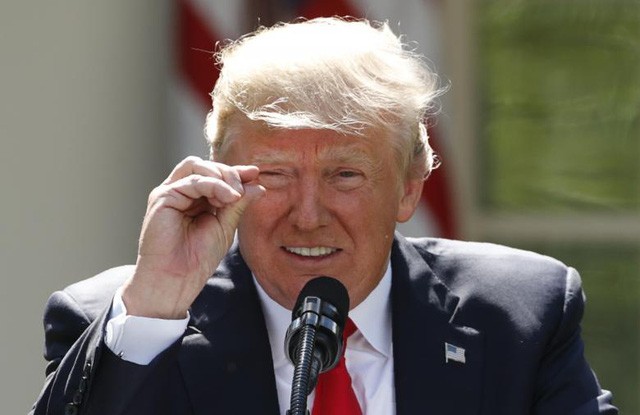 6 tháng đầu tiên đầy "sóng gió" của Tổng thống Trump tại Nhà Trắng