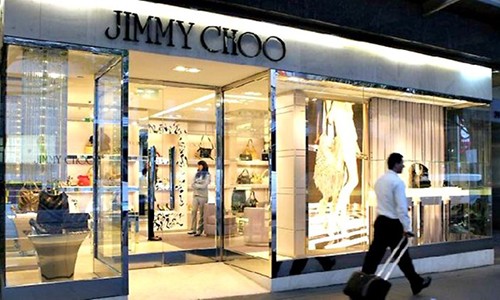 Jimmy Choo hiện có khoảng 150 cửa hàng trênkhắp thế giới.