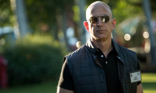 Ông chủ Amazon - Jeff Bezos đã thành người giàu nhất thế giới trong vài giờ. Ảnh:AFP