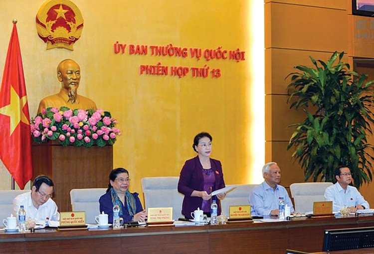 Chủ tịch Quốc hội Nguyễn Thị Kim Ngân chủ trì Phiên họp thứ 13 của Ủy ban Thường vụ Quốc hội