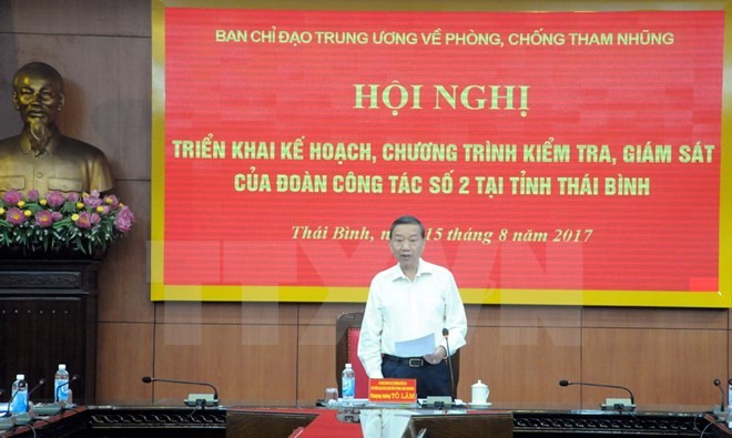 Thượng tướng Tô Lâm, Ủy viên Bộ Chính trị, Bộ trưởng Bộ Công an, Phó Trưởng Ban Chỉ đạo Trung ương về phòng, chống tham nhũng phát biểu tại buổi làm việc. (Ảnh: Nguyễn Công Hải/TTXVN)