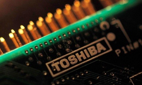 Toshiba có thể bán thu về hơn 17 tỷ USD từ việc bán mảng chip. Ảnh:Reuters
