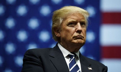 Tổng thống Donald Trump lo ngại an ninh quốc gia vì thương vụ liên quan đến Trung Quốc. Ảnh:AFP