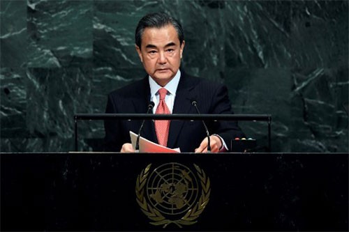 Ngoại trưởng Trung Quốc Vương Nghị phát biểu tại Liên Hợp Quốc ngày 21/9. Ảnh:AFP.