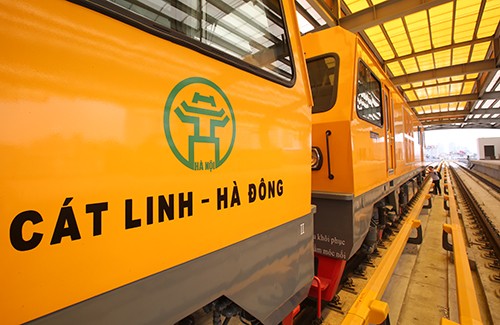 Dự kiến mộtnăm nữa, tuyến đường sắt đô thị Cát Linh - Hà Đông sẽ chính thức vận hành. Ảnh minh hoạ:Ngọc Thành.