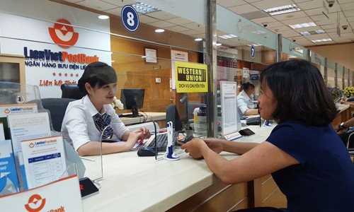 Ngân hàng Bưu điện Liên Việt lên sàn UPCoM từ 5/10. Ảnh:N.N.