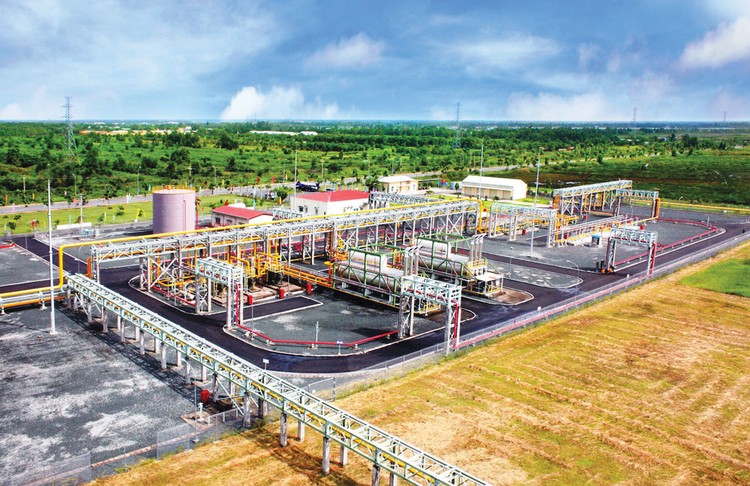 Liên danh  Công ty CP Thiết kế Công nghiệp hóa chất - Công ty CP Cơ khí xây dựng AMECC đã trúng Gói thầu số 5, với giá trúng thầu là 679,92 tỷ đồng. Ảnh: Thành Vũ