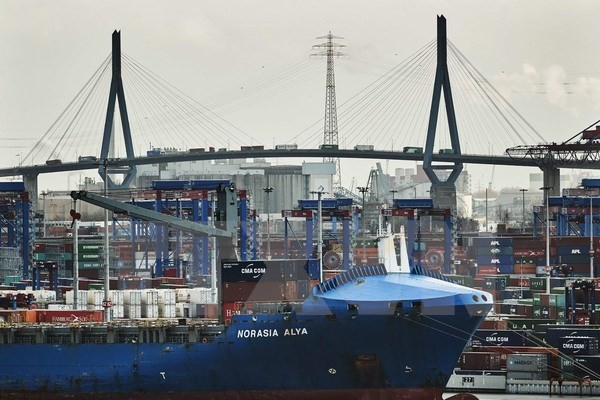 Cảng hàng hóa ở Hamburg, Đức. (Nguồn: EPA/TTXVN)