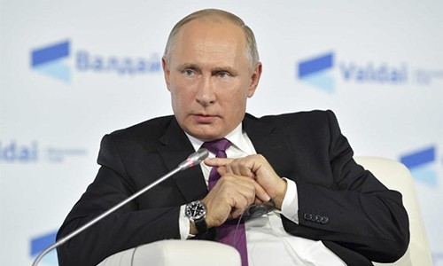 Tổng thống Nga Vladimir Putin phát biểu tại hội thảo ở Sochi, Nga, vào ngày 19/10. Ảnh:Reuters.