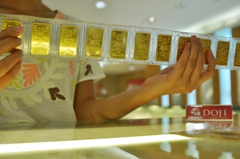 Giá vàng trong nước sáng nay giảm vài chục nghìn đồng mỗi lượng. Ảnh:PV.