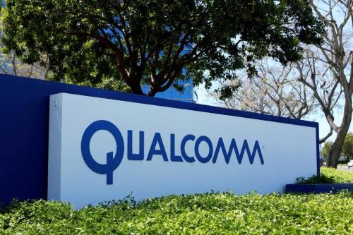 Nhà sản xuất chip Broadcom đã đề nghị mua lại nhà sản xuất chip smartphone Qualcomm với giá 130 tỷ USD. Ảnh: Reuters