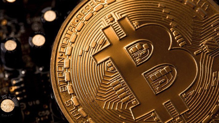 Dữ liệu từ trang Coinmarketcap.com cho thấy Bitcoin hiện có giá trị vốn hóa thị trường là hơn 193 tỷ USD.
