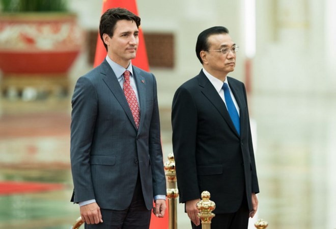Thủ tướng Canada Justin Trudeau (trái) và Thủ tướng Trung Quốc Lý Khắc Cường. (Nguồn: Getty Images)