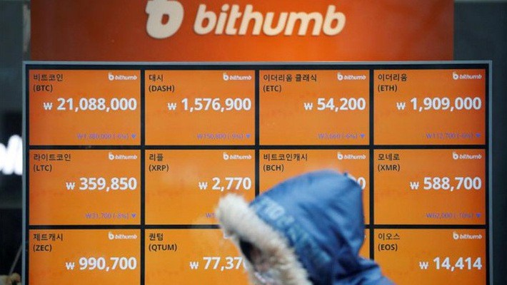 Nhiều người trẻ Hàn Quốc đang xem đầu tư tiền ảo là cách kiếm tiền nhanh nhất - Ảnh: Reuters.