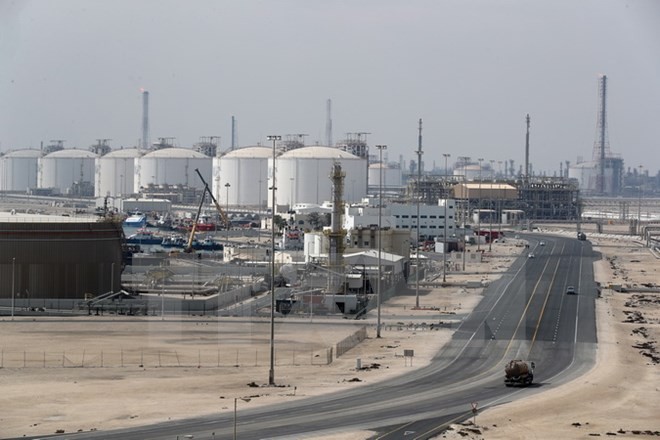 Toàn cảnh khu công nghiệp khai thác dầu và khí hóa lỏng Ras Laffan ở cách Doha (Qatar) khoảng 80km về phía Bắc. (Nguồn: AFP/TTXVN)
