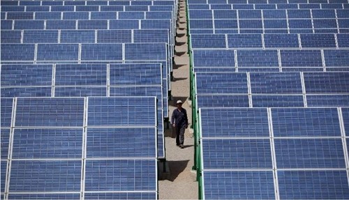 Trung Quốc là nước xuất khẩu chính pin năng lượng mặt trời vào Mỹ. Ảnh:AFP