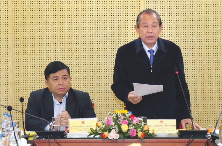Phó Thủ tướng Trương Hòa Bình phát biểu tại Hội nghị kiểm điểm tự phê bình và phê bình đối với tập thể và cá nhân các thành viên Ban cán sự đảng Bộ KH&ĐT. Ảnh: Lê Tiên