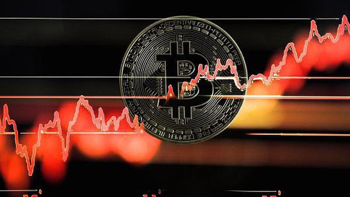 Trong năm 2017, giá Bitcoin tăng gần 1.300% - Ảnh: Getty/CNBC.