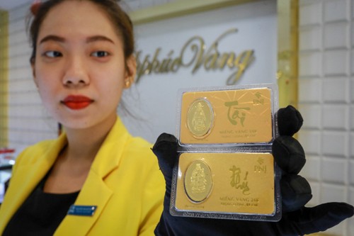 Giá vàng miếng SJC giữ vững trên 37 triệu đồng trong ngày làm việc cuối cùng năm Đinh Dậu. Ảnh:Thành Nguyễn