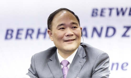 Ông Li Shufu hiện sở hữu khối tài sản trị giá 16,6 tỷ USD, theo Forbes. Ảnh:Bloomberg