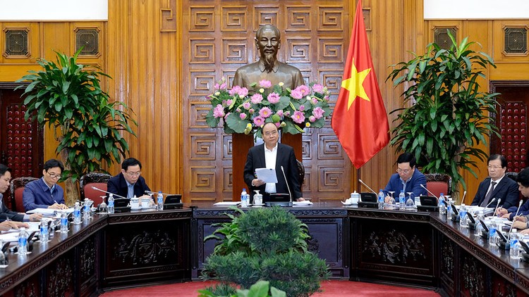 Thủ tướng Chính phủ Nguyễn Xuân Phúc chủ trì cuộc họp về xây dựng kết cấu hạ tầng