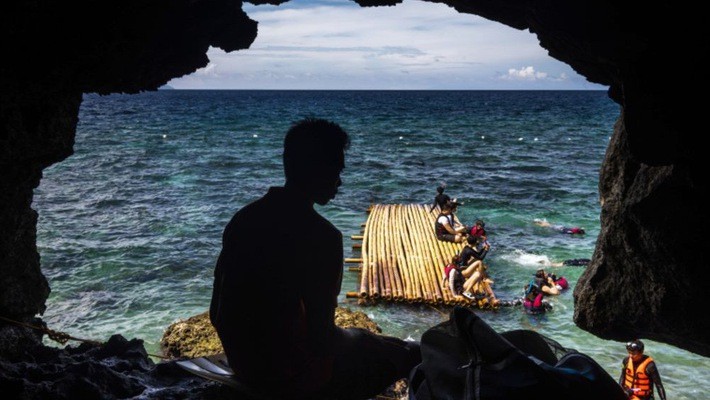 Boracay là một trong những đảo du lịch nổi tiếng nhất tại Philippines - Ảnh: Bloomberg.