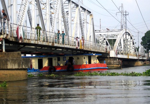Dự án cầu đường sắt Bình Lợi và cải tạo luồng sôngSài Gòn sẽ hoàn thành vào cuối năm nay. Ảnh:An Nhơn.