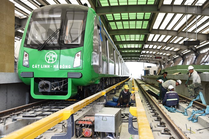 Nhà thầu tăng thêm công nhân cho dự án đường sắt Cát Linh - Hà Đông